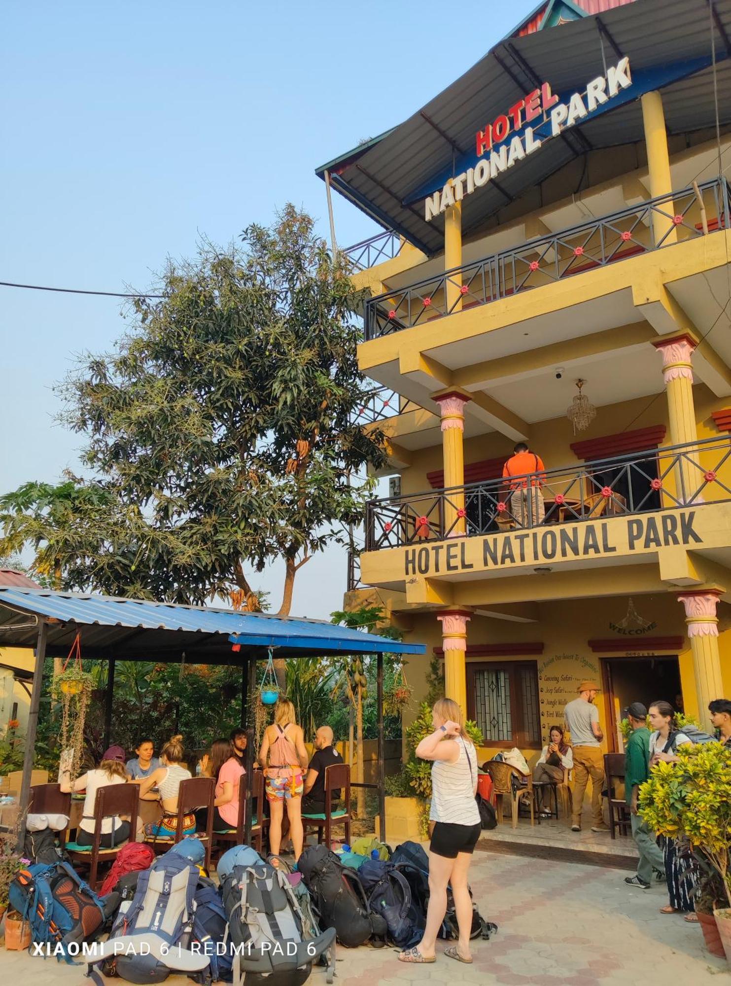 Hotel National Park- A Peaceful Family Home Where You Can Stay Peace And Enjoy And Organize The Wildlife Safari Chitwan Exterior foto